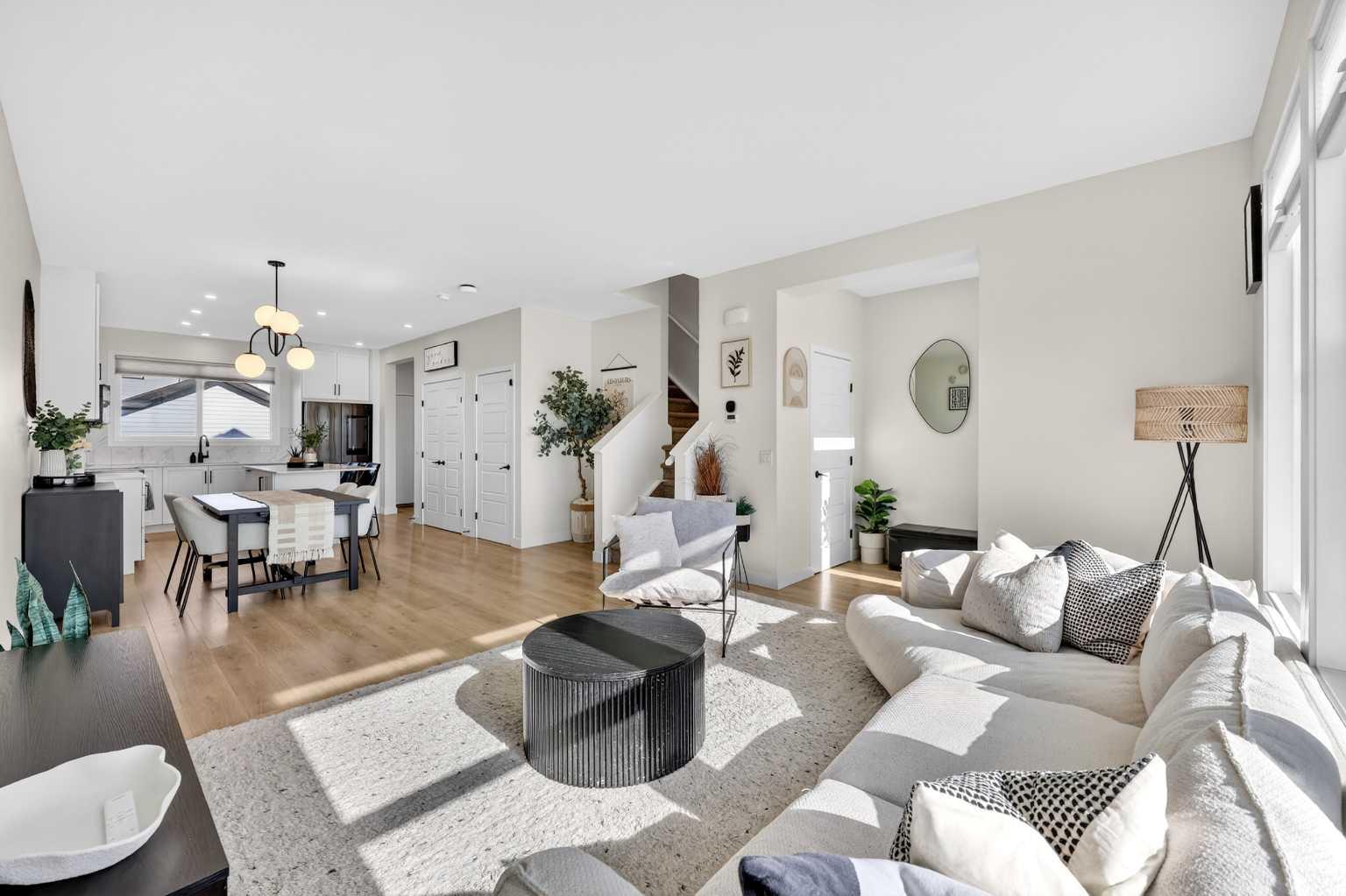 87 Heirloom Boulevard SE