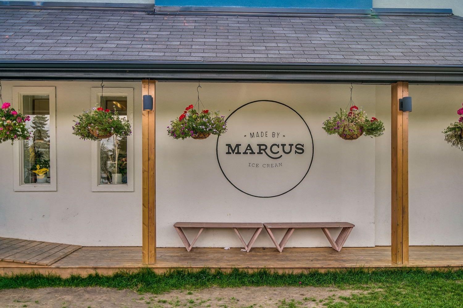 1727 Bowness Road NW