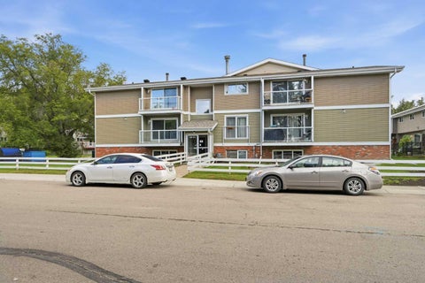 Photo of 5812 61 Street #102, Red Deer, AB T4N 6H4 (MLS # A2304058)