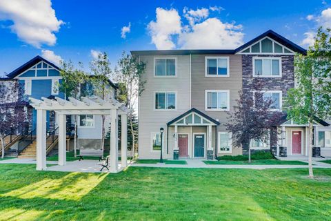 Photo of 333 Taralake Way NE #1107, Calgary, AB T3J 0R5 (MLS # A2306242)