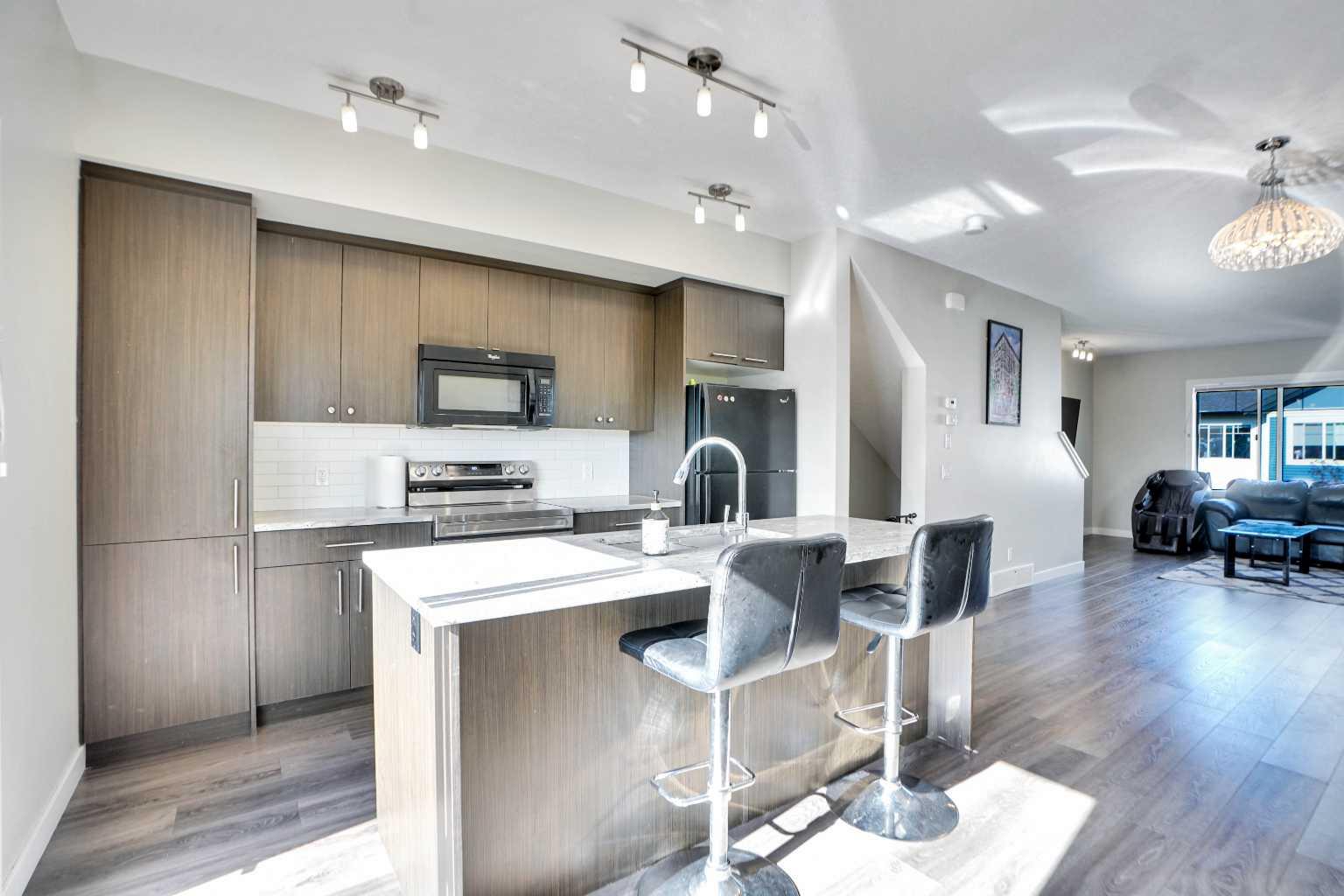 333 Taralake Way NE 1107