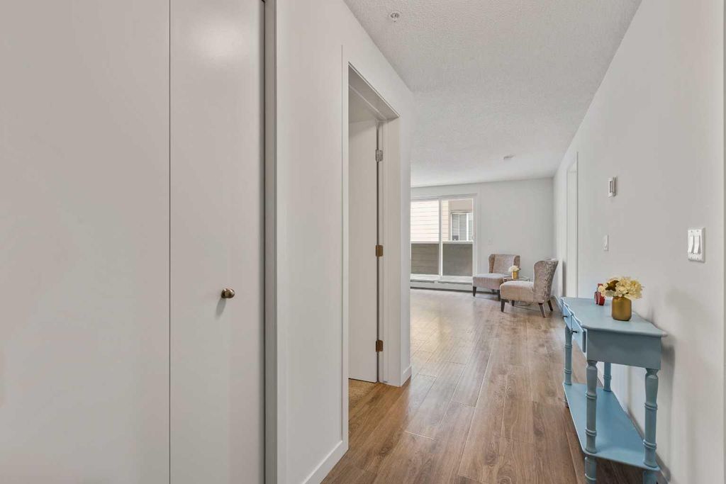 Photo of 1920 11 Avenue SW #206, Calgary, AB T3C 0N9 (MLS # A2327780)