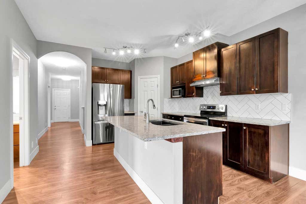 Photo of 197 Royal Crest View NW, Calgary, AB T3G 5W4 (MLS # A2314361)