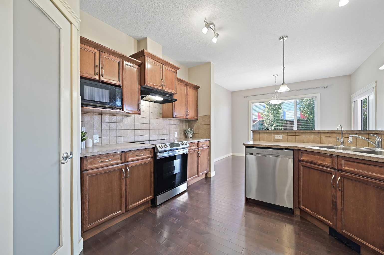 229 Bridlerange Place SW