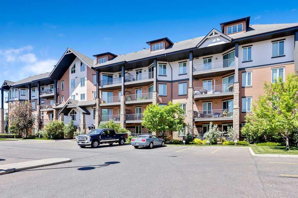 Photo of 15 Sunset Square #2110, Cochrane, AB T4C 0E7 (MLS # A2328598)