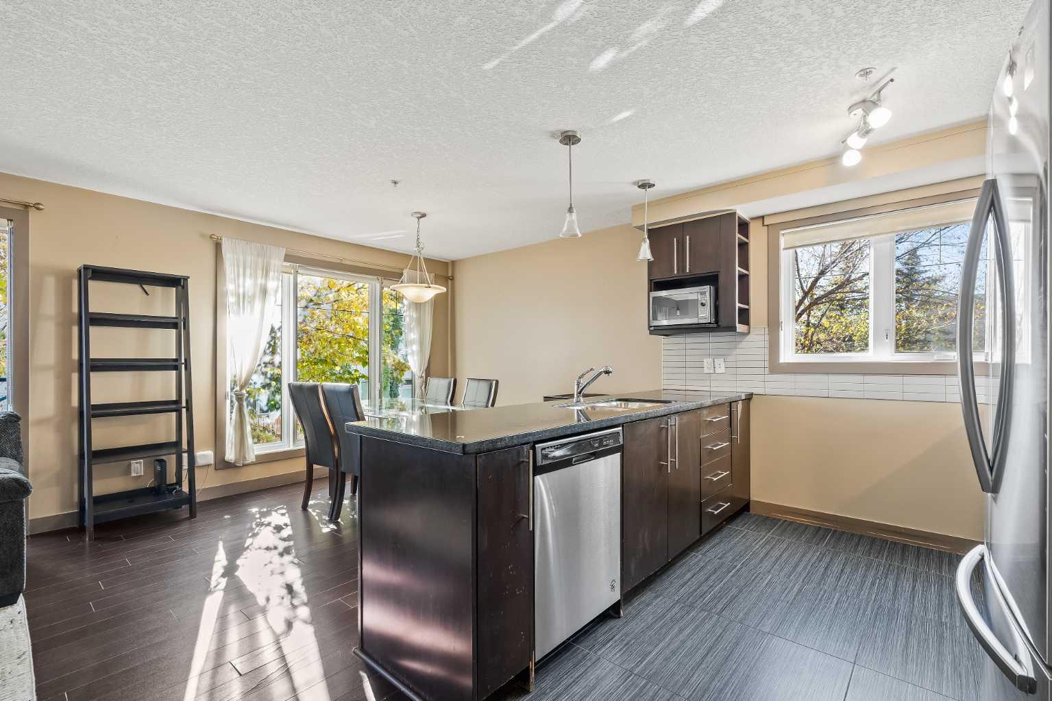 1805 26 Avenue SW 201