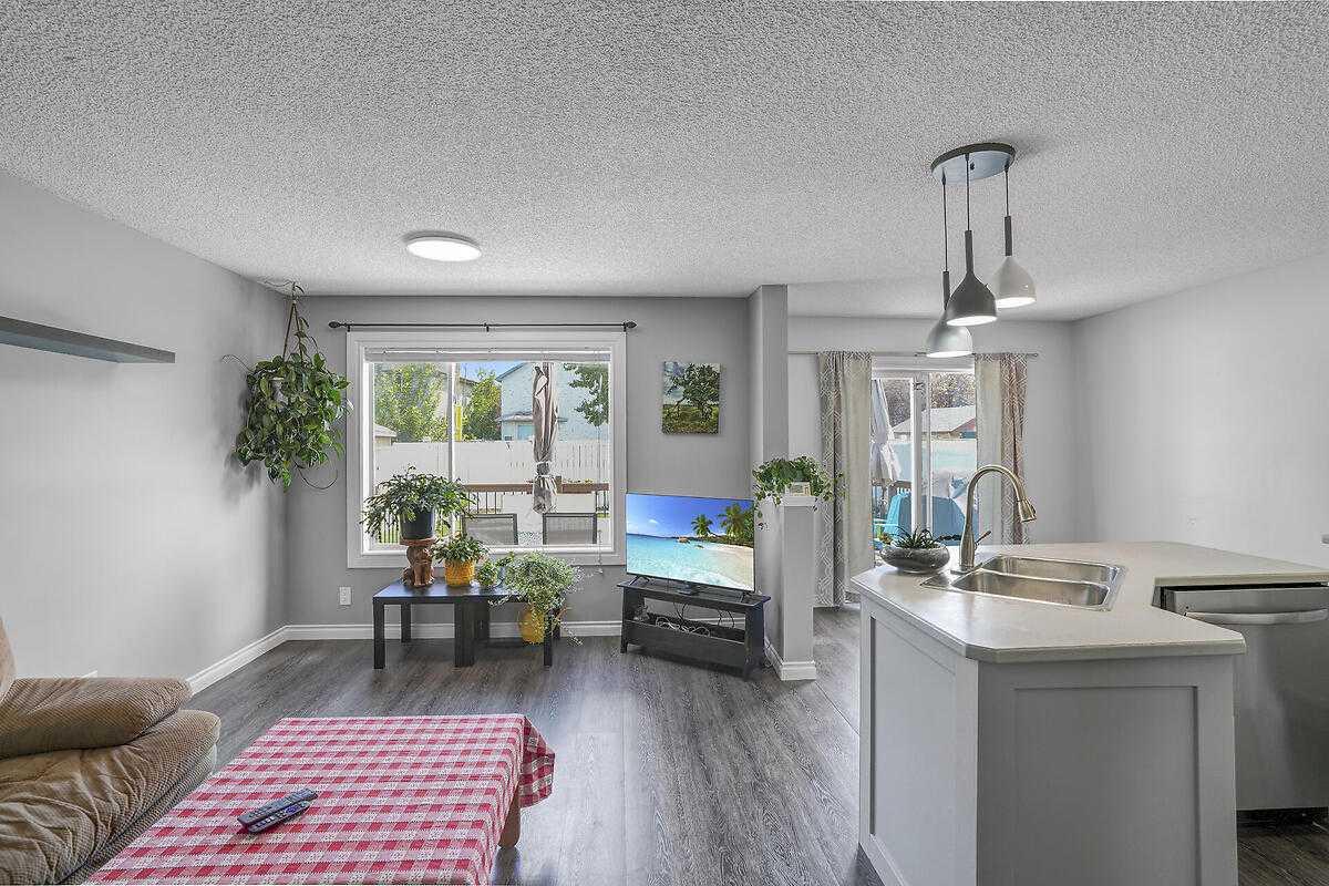 274 Somerside Park SW