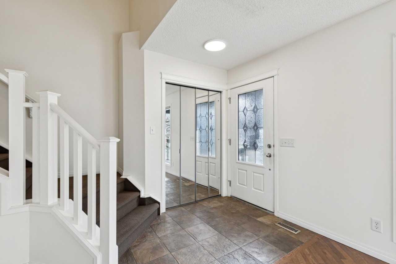 99 Auburn Bay Manor SE