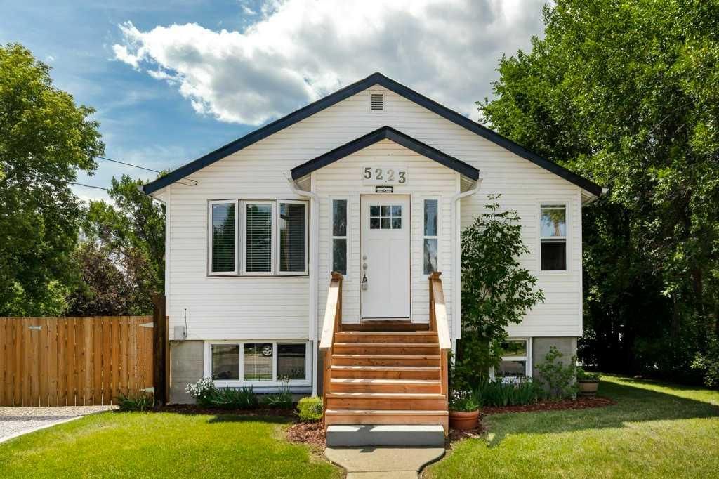 Photo of 5223 3 Street W, Claresholm, AB T0L 0T0 (MLS # A2264489)
