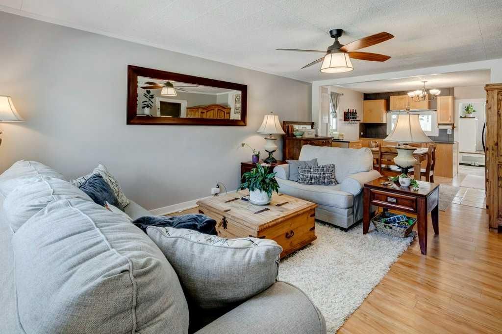Photo of 5223 3 Street W, Claresholm, AB T0L 0T0 (MLS # A2264489)