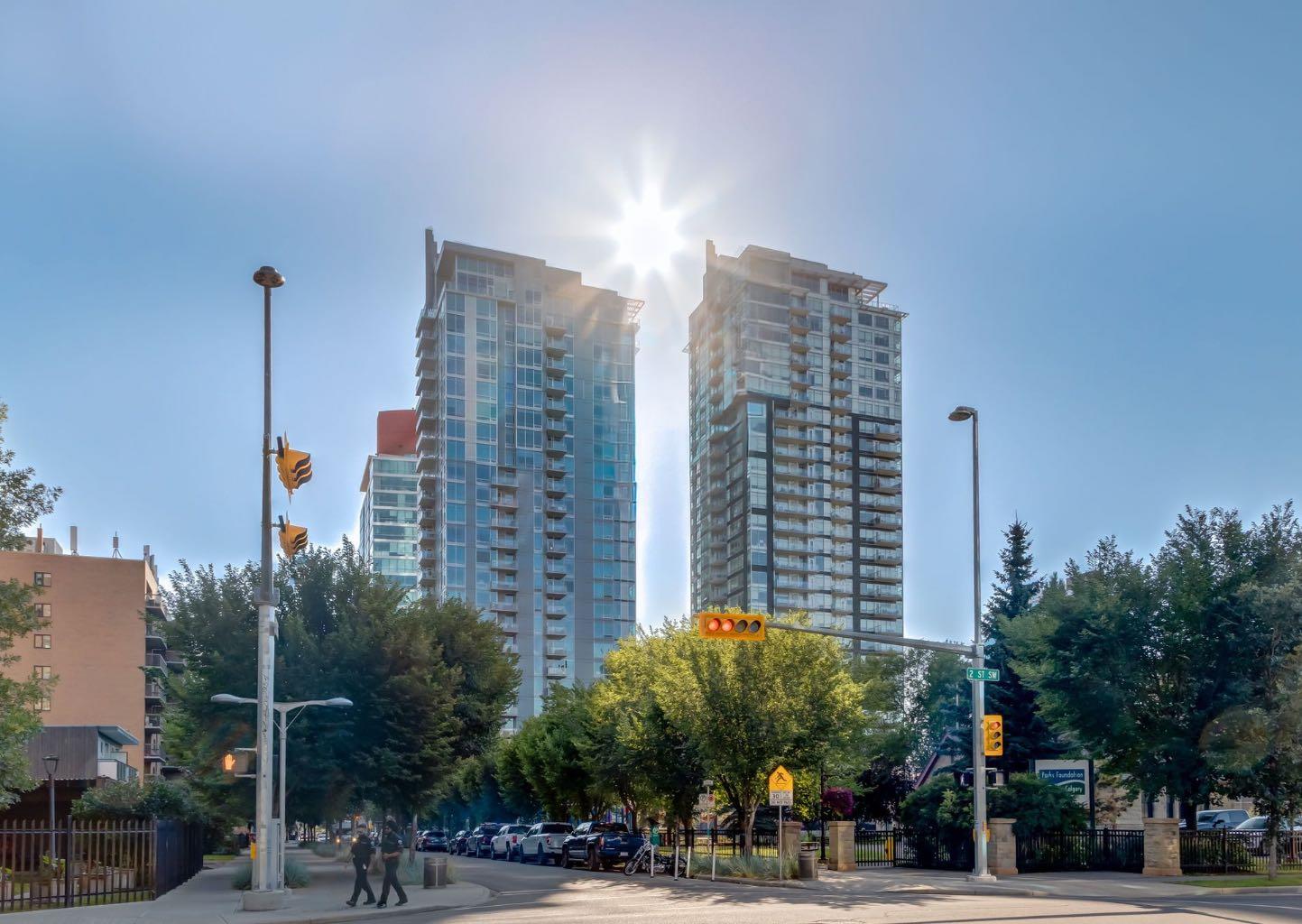 215 13 Avenue SW 204