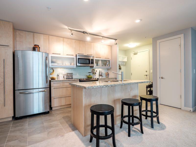 215 13 Avenue SW 204