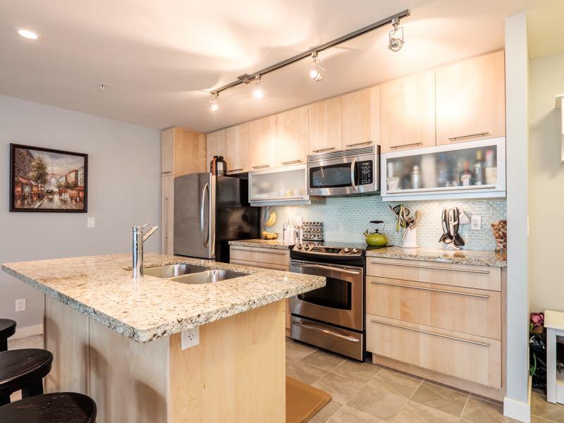 215 13 Avenue SW 204