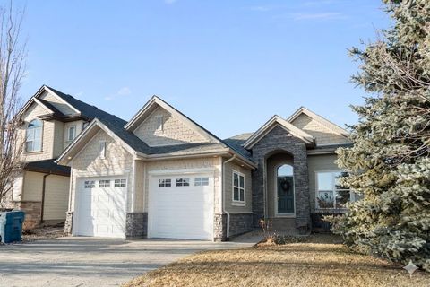 70 Muirfield Boulevard Lyalta AB T0J 1Y1