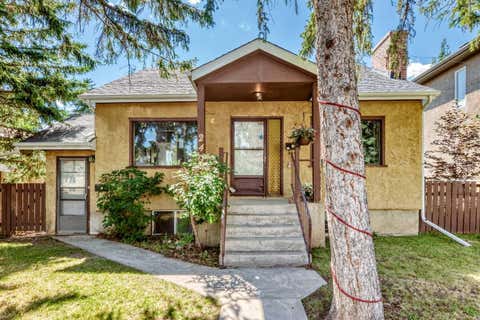 Photo of 2405 30 Street SW, Calgary, AB T2E 2L9 (MLS # A2330334)