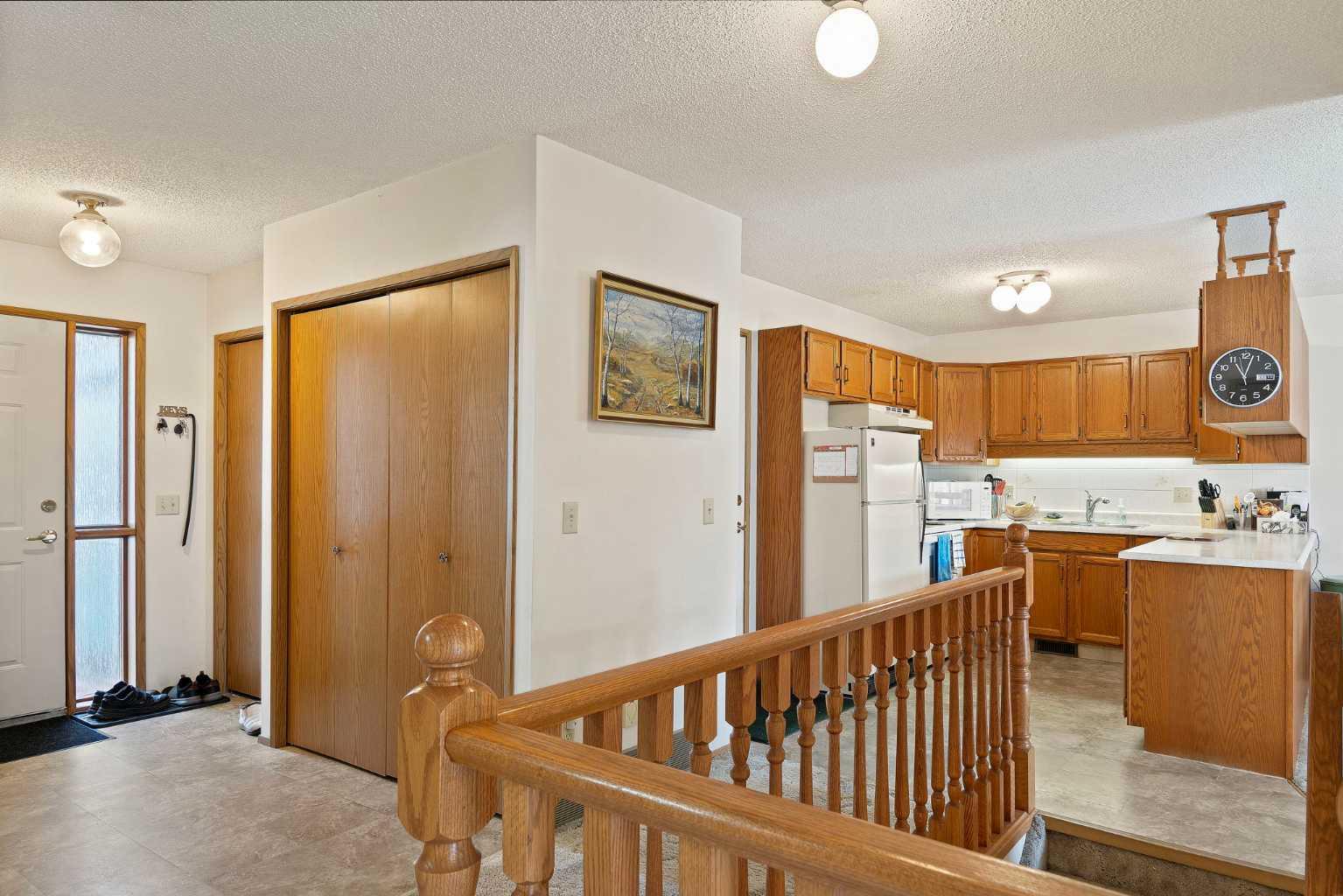 40 Sandarac Circle NW