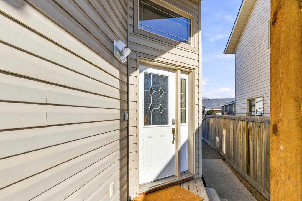 Photo of 236 Paris Crescent, Fort McMurray, AB T9K 0C9 (MLS # A2348268)