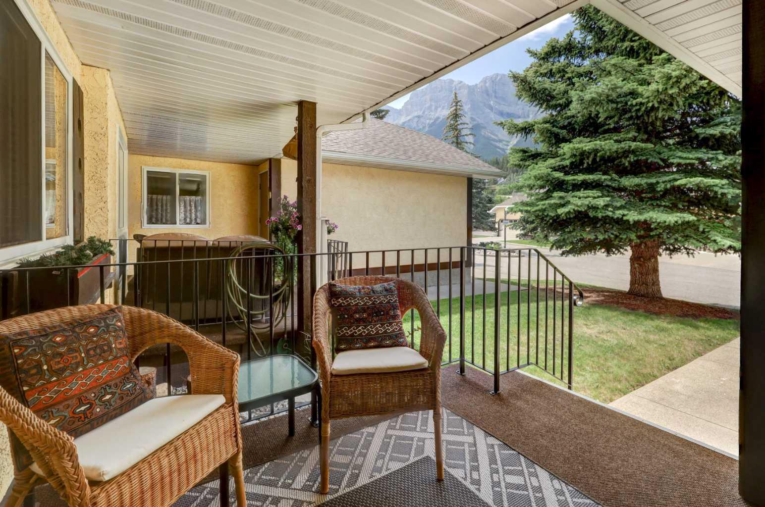 216 Three Sisters Drive 9
