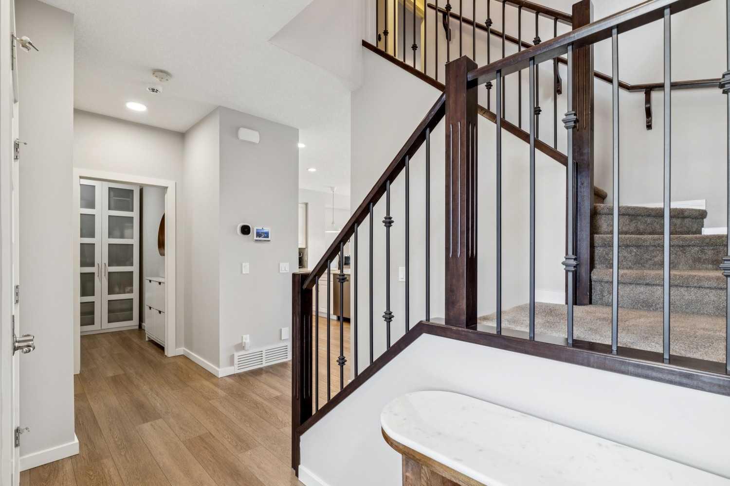 44 Legacy Landing SE