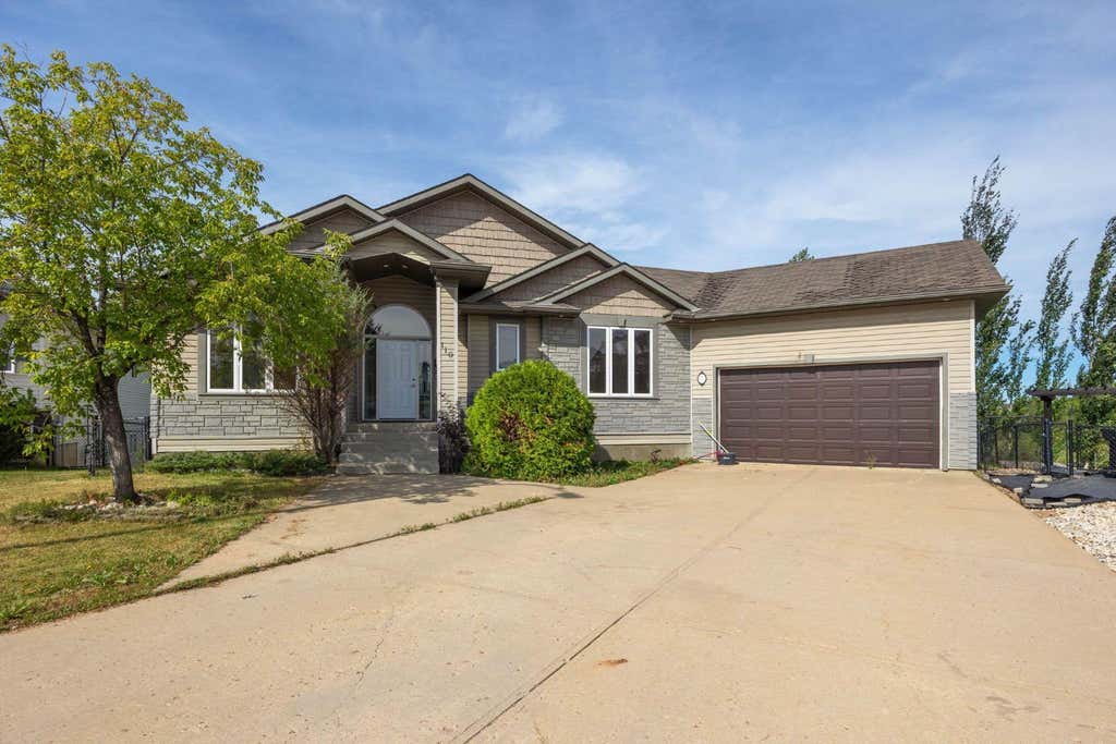 Photo of 110 Lindstrom Bay, Fort McMurray, AB T9K 2N8 (MLS # A2340044)