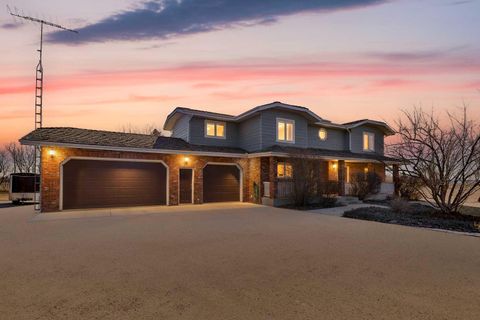 Photo of 5215 67 Street, Ponoka, AB T4J 1K3 (MLS # A2304637)