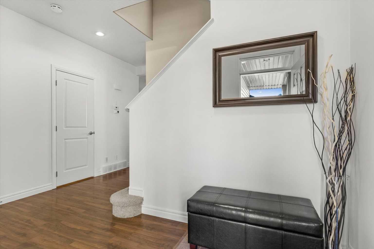 195 Hillcrest Circle SW