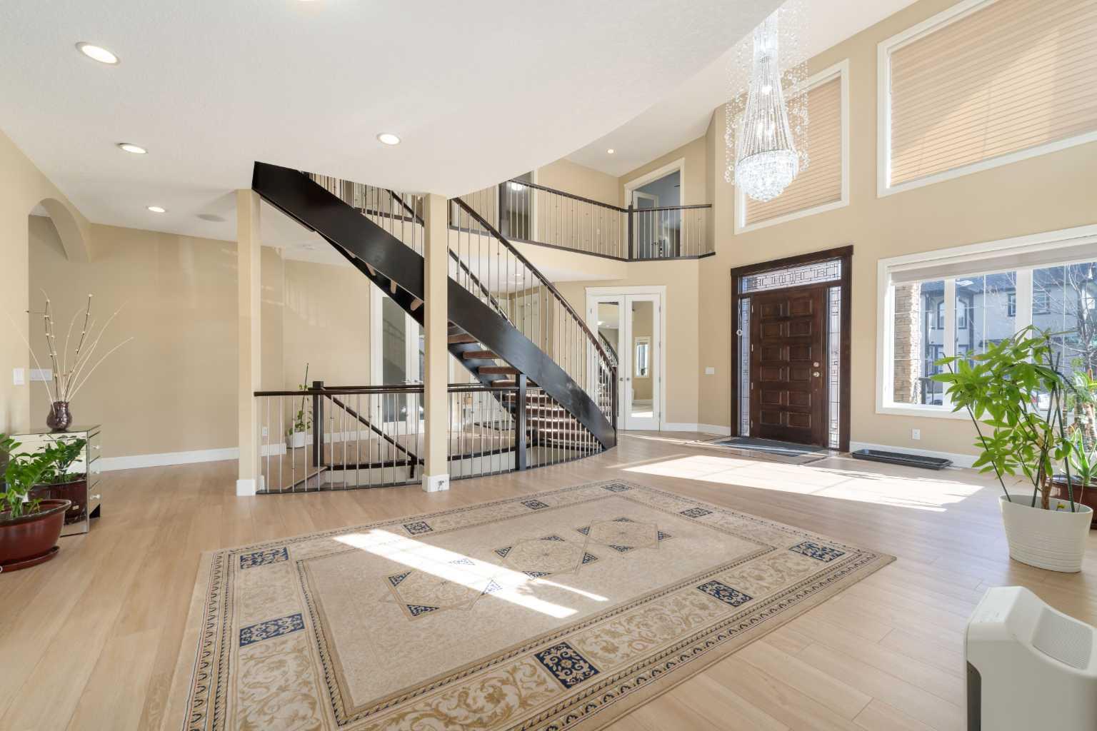 150 Saddlelake Grove NE