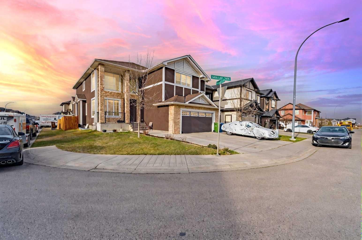 150 Saddlelake Grove NE
