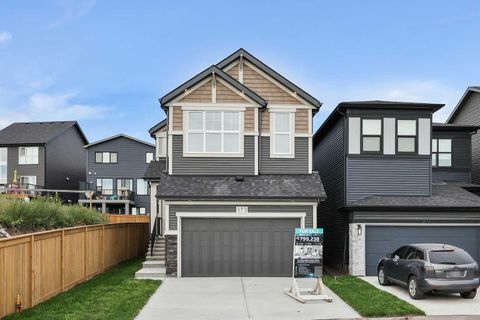 173 Edith Place NW Calgary AB T3R 2E2