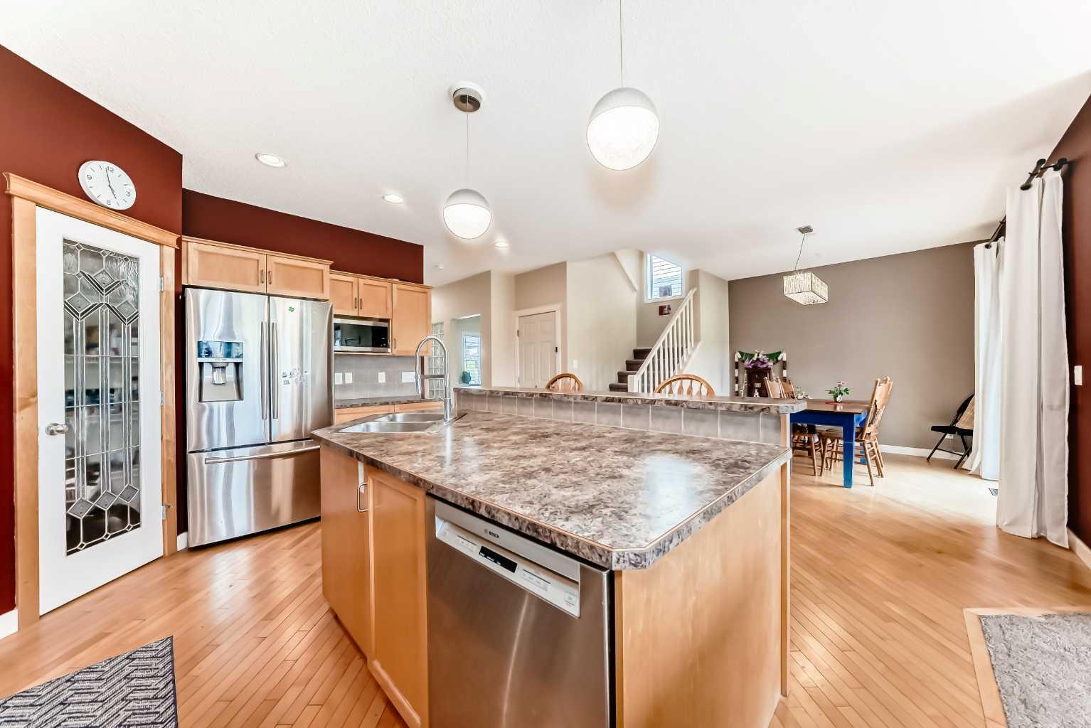 174 Brightonstone Landing SE