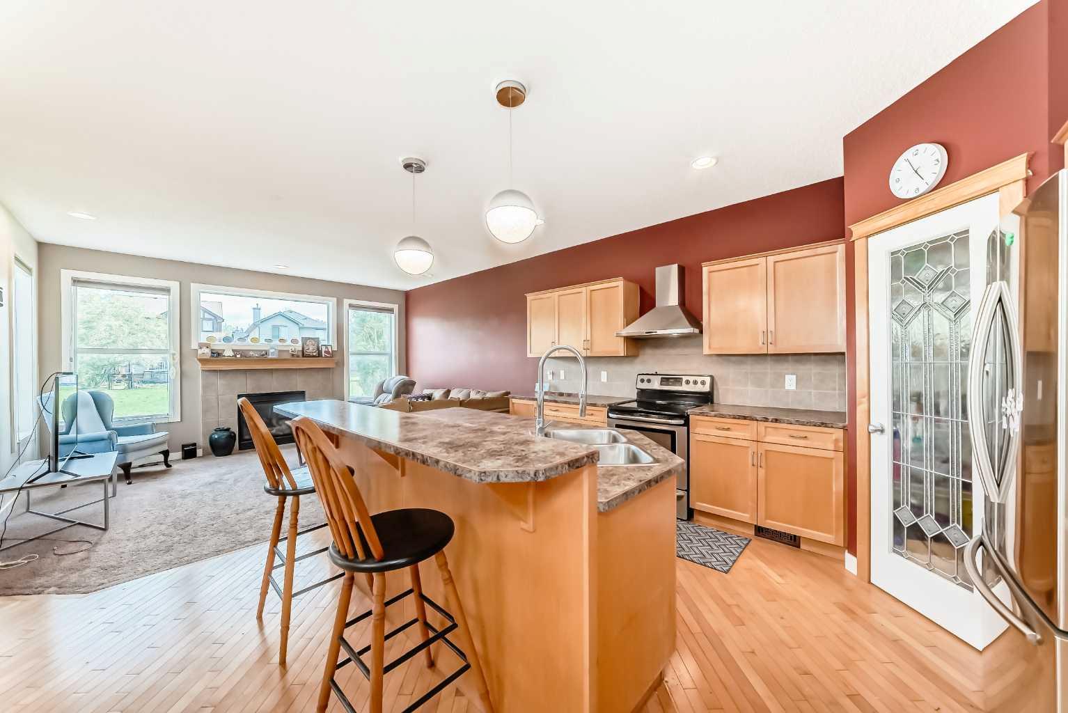 174 Brightonstone Landing SE