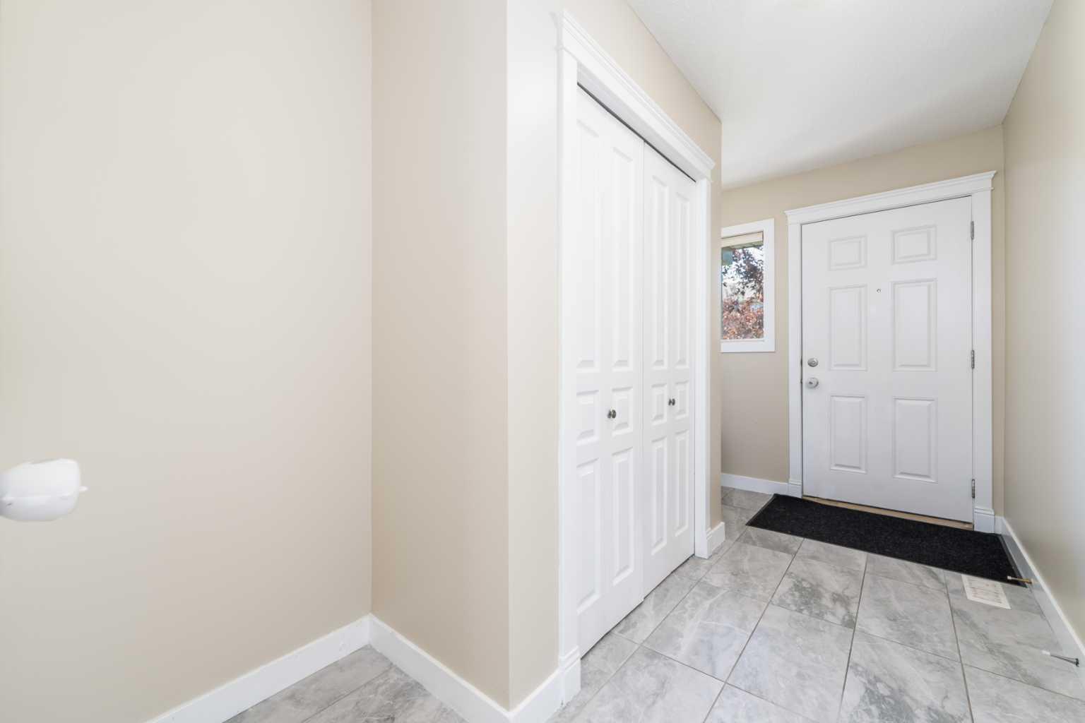 220 Bayside Point SW