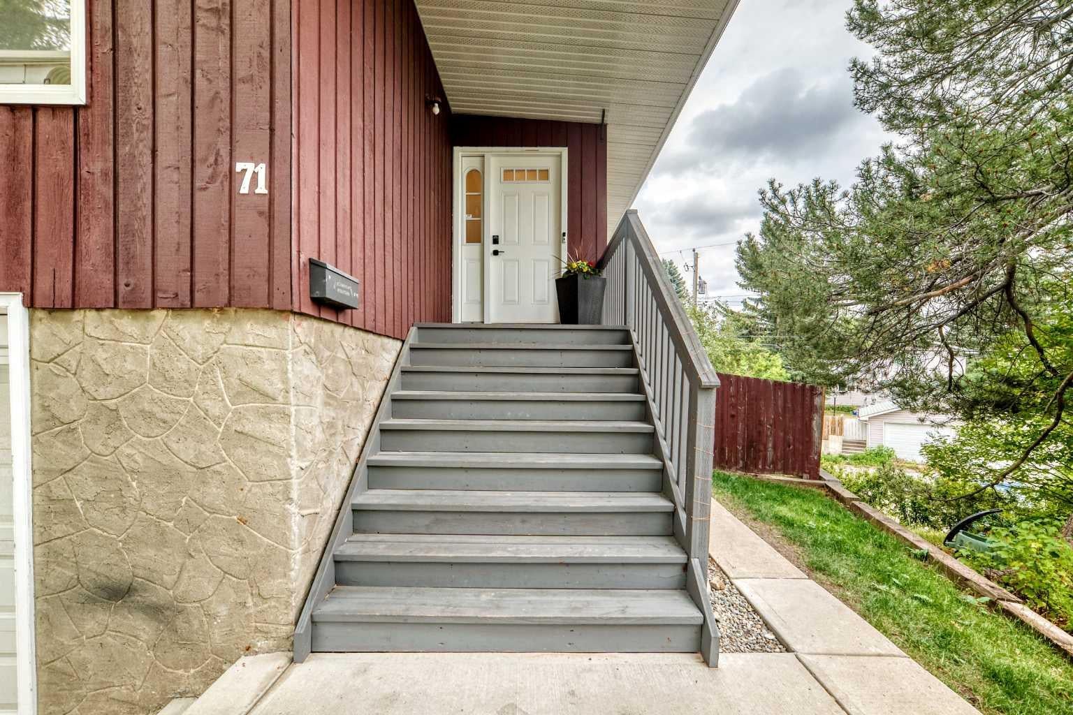 71 Dalton Bay NW