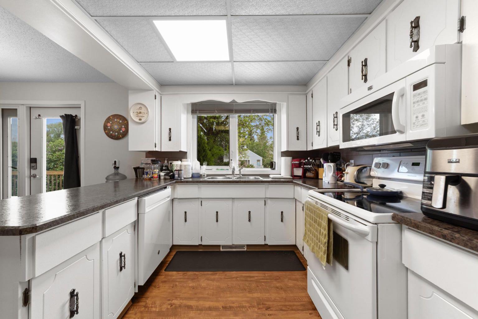 7 2 Avenue