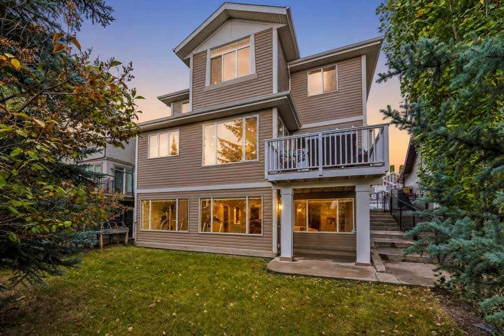 Photo of 40 Cougar Ridge Heights SW, Calgary, AB T3H 4X5 (MLS # A2331900)