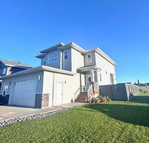 Photo of 10200 93 Avenue, Sexsmith, AB T0H 3C0 (MLS # A2328958)
