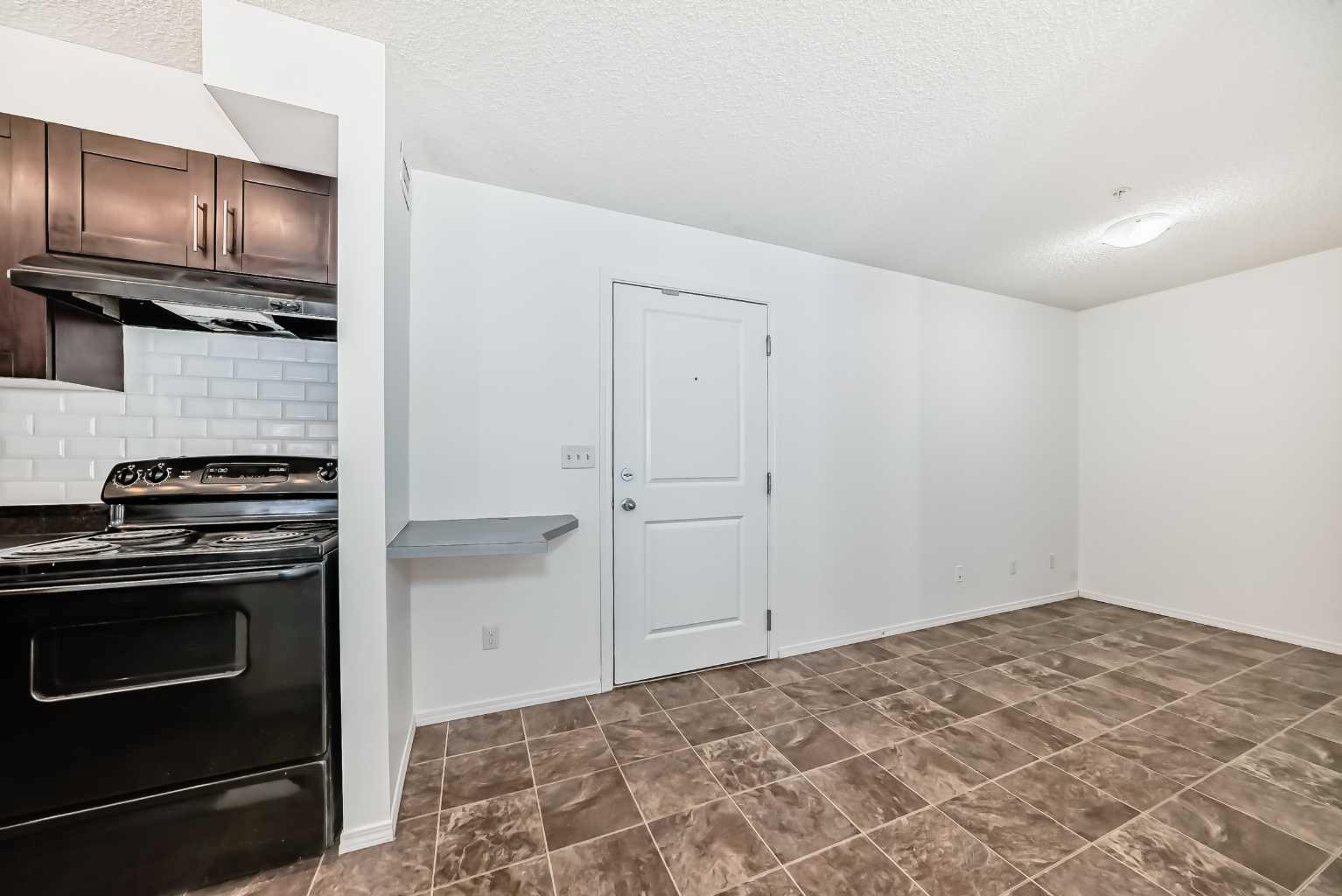 195 Kincora Glen Road NW 111