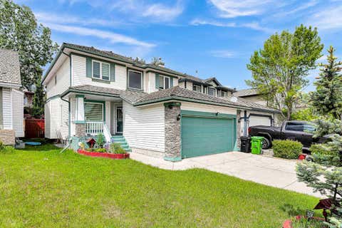 Photo of 332 Harvest Hills Drive NE, Calgary, AB T3K 4H7 (MLS # A2326847)
