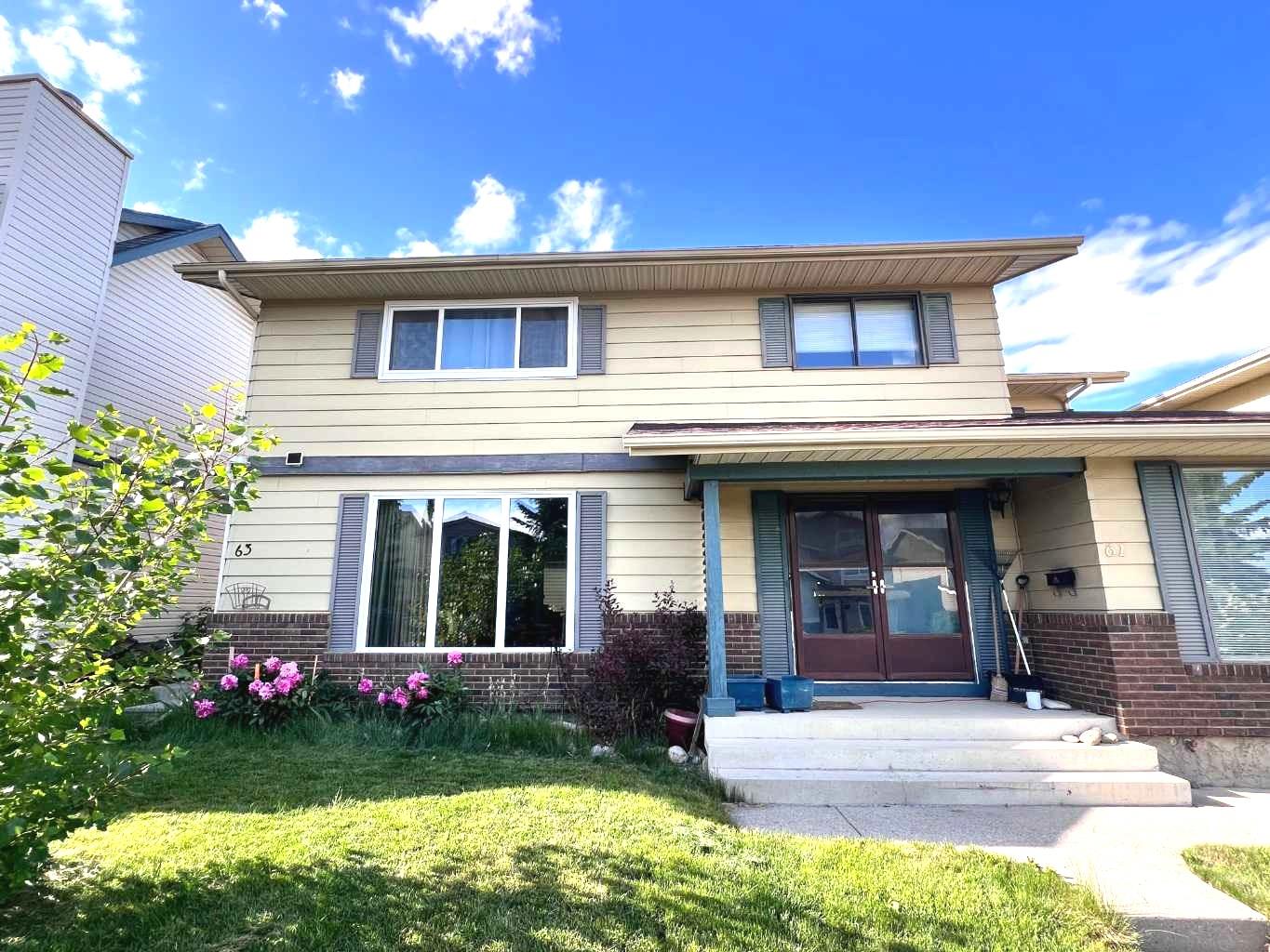 63 Strathcona Crescent SW