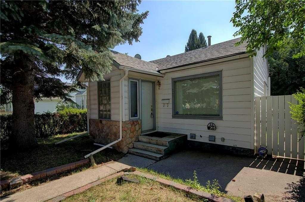 Photo of 249 23 Avenue NE, Calgary, AB T2E 1V8 (MLS # A2305339)