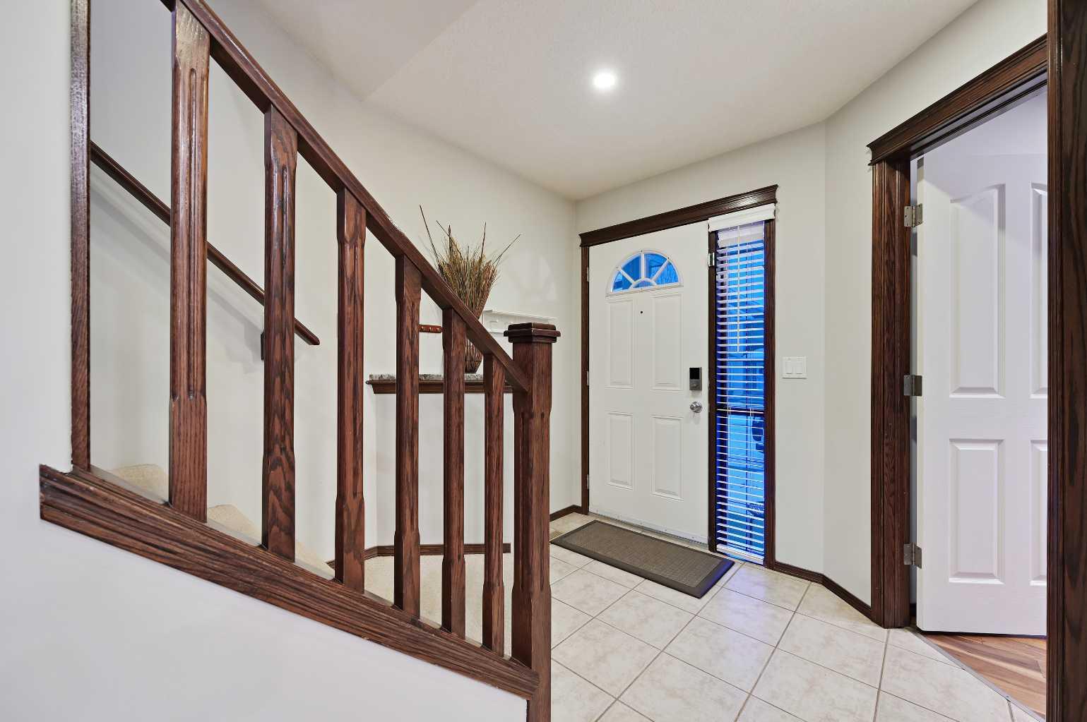 71 Cranberry Place SE