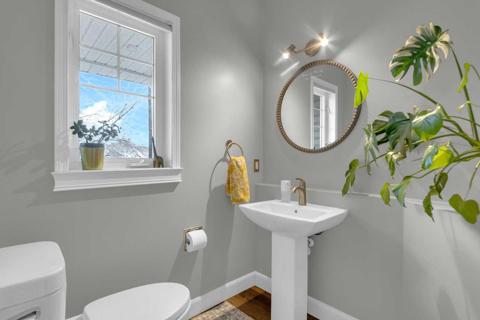 14 Inverness Close SE