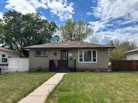Photo of 214 25 Street S, Lethbridge, AB T1J 3N9 (MLS # A2313447)