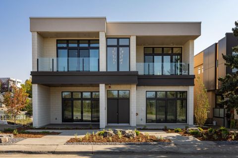 4120 1A Street SW B Calgary AB T2S 1R8