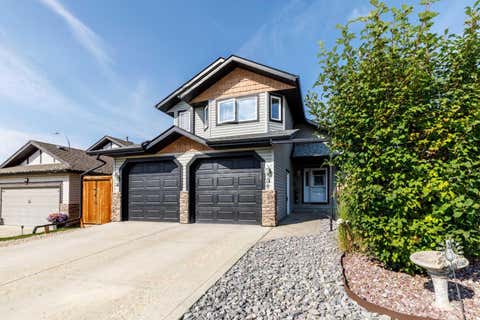 Photo of 8 Innes Close, Red Deer, AB T4R 0B7 (MLS # A2339858)