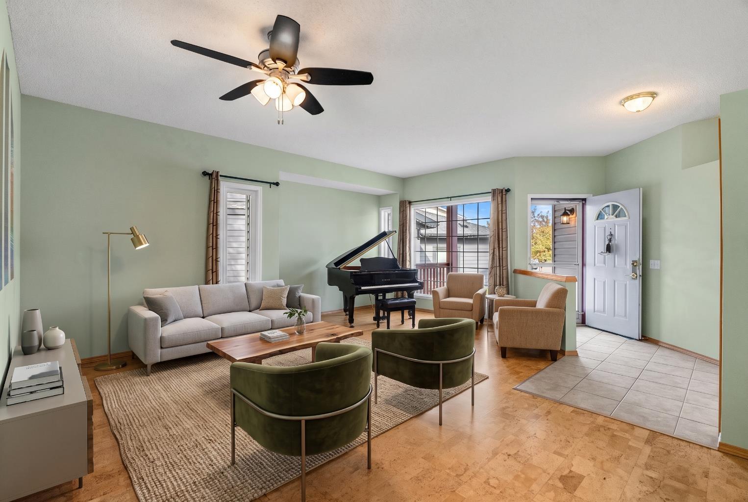 196 River Rock Crescent SE