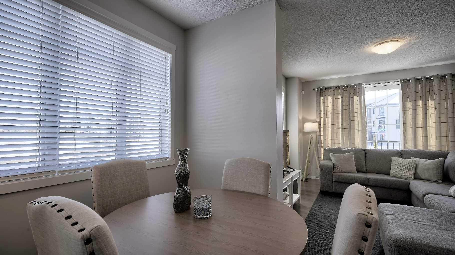 393 Walden Parade SE