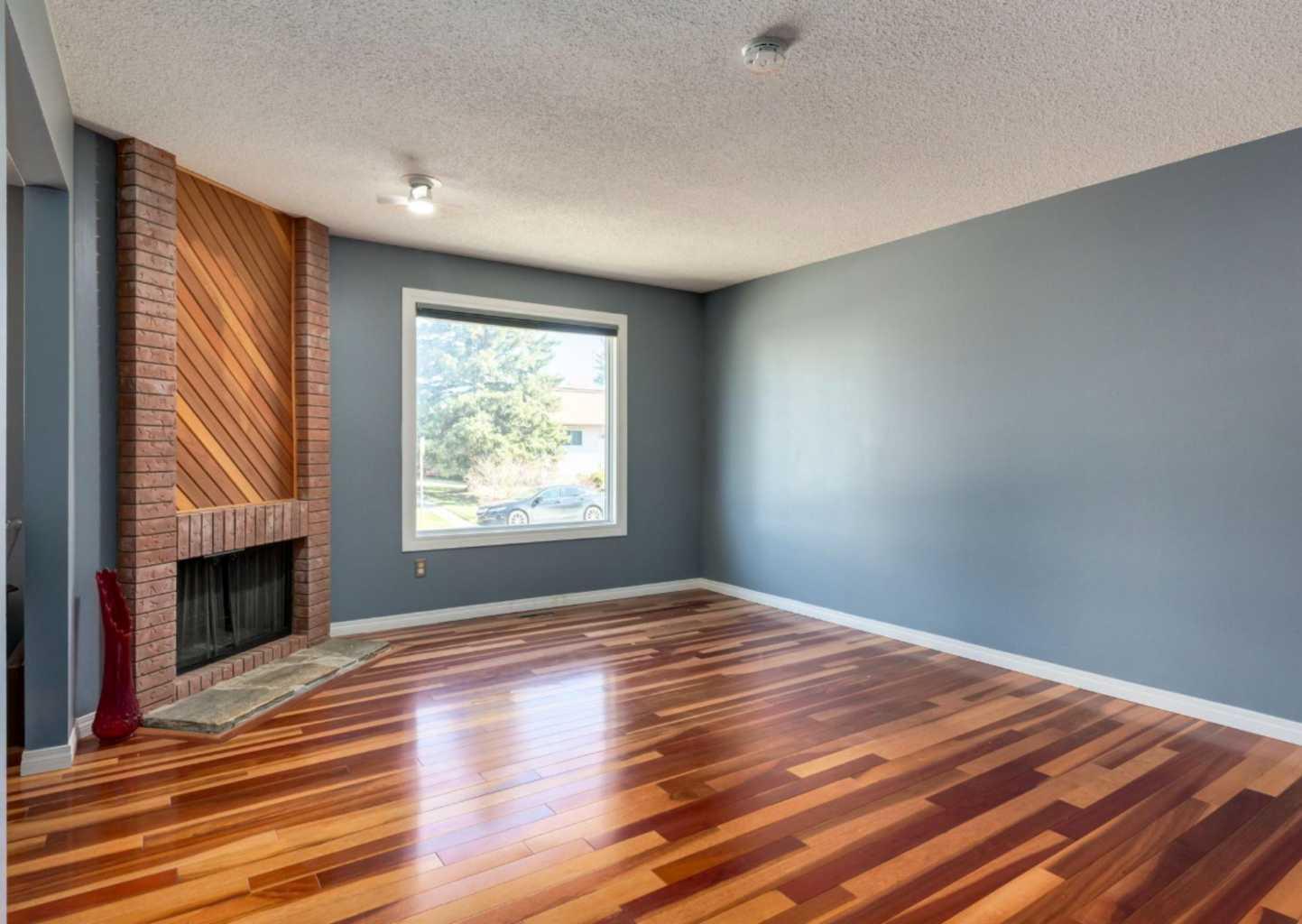 223 Cedarwood Road SW