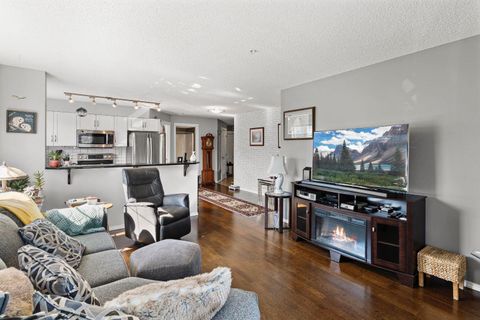 69 Country Village Manor NE 5214 Calgary AB T3K 0P1
