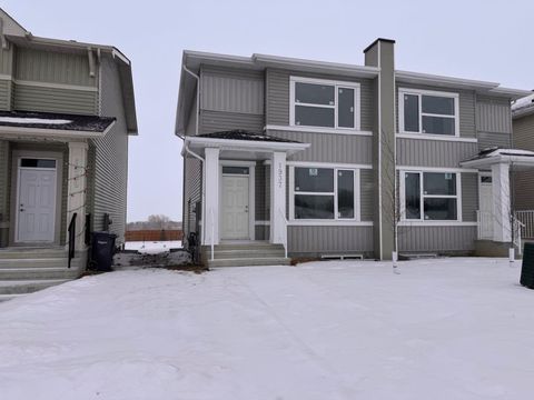 1937 Mccaskill Drive Crossfield AB T0M 0S0